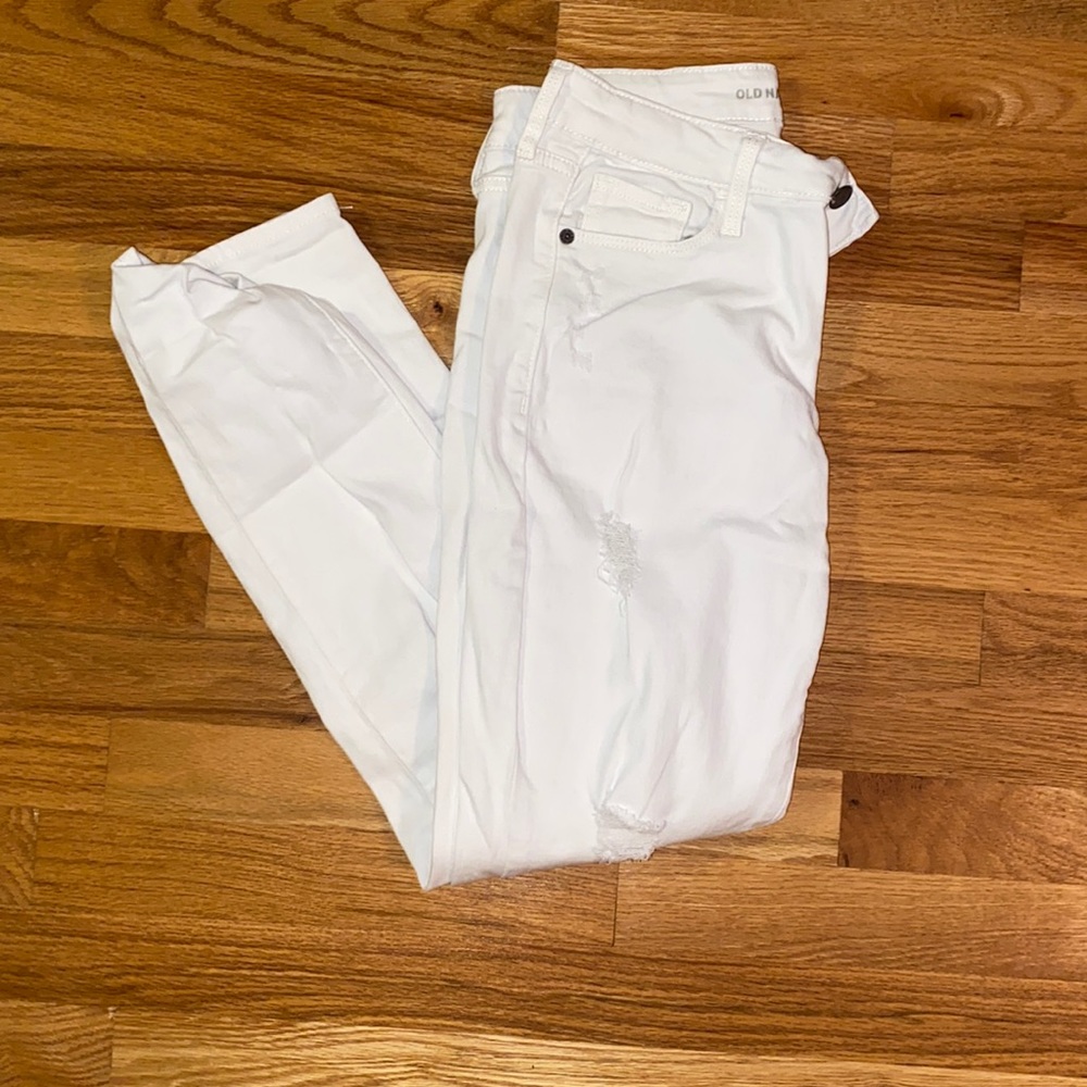 White ripped skinny jeans